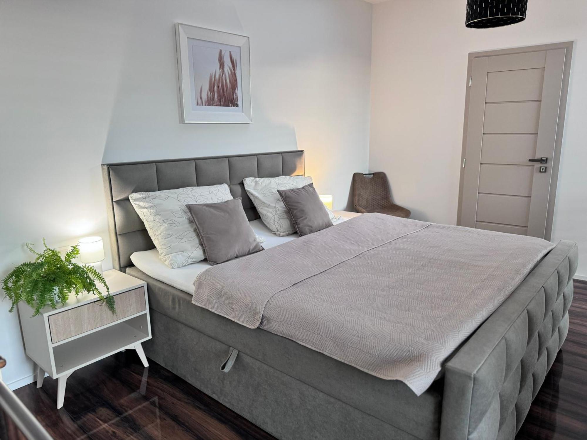 Apartments Sered Sered' Bagian luar foto