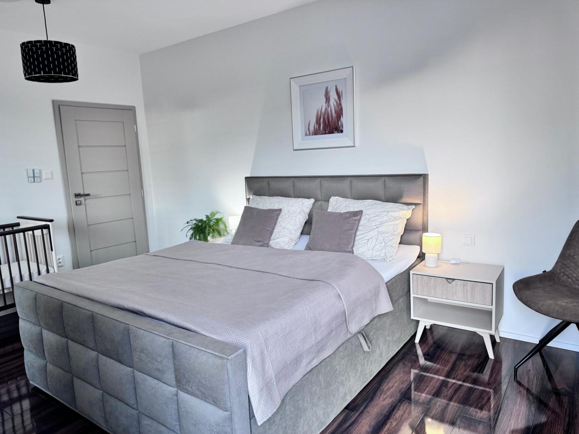 Apartments Sered Sered' Bagian luar foto